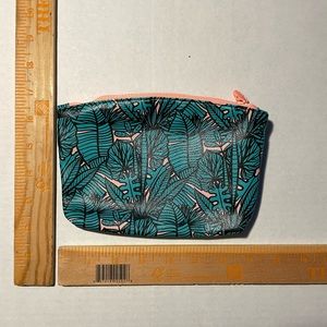 Ipsy makeup bag